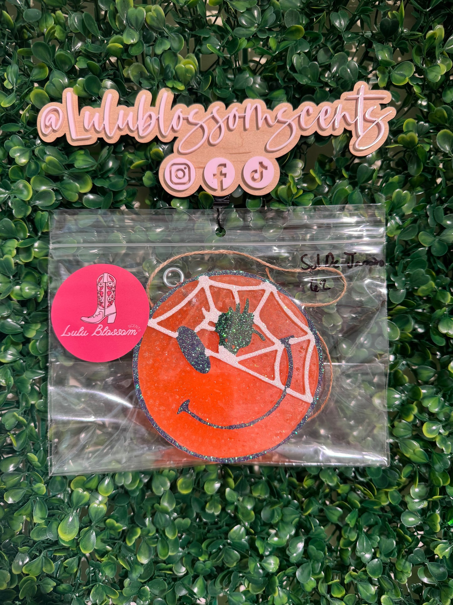 Spiderweb Freshie - Sol De Janeiro 62