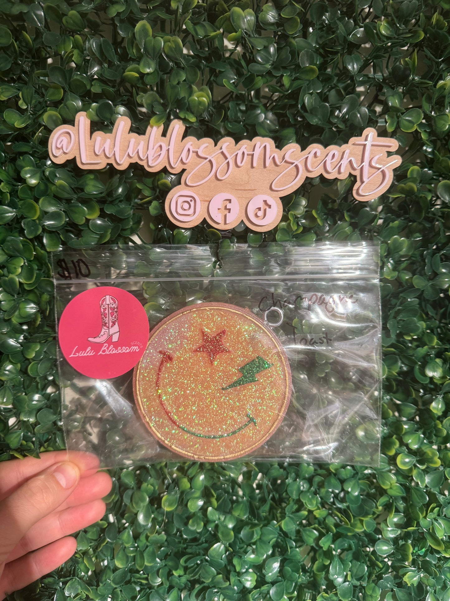 Smiley Freshie - Champagne Toast