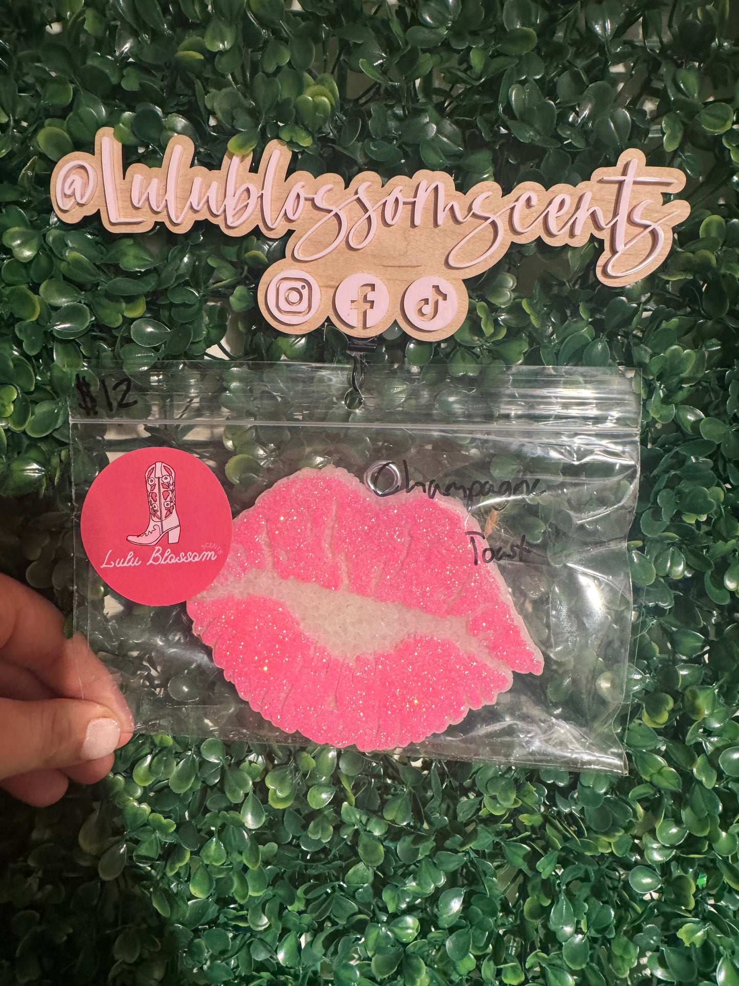 Lips Freshie - Champagne Toast