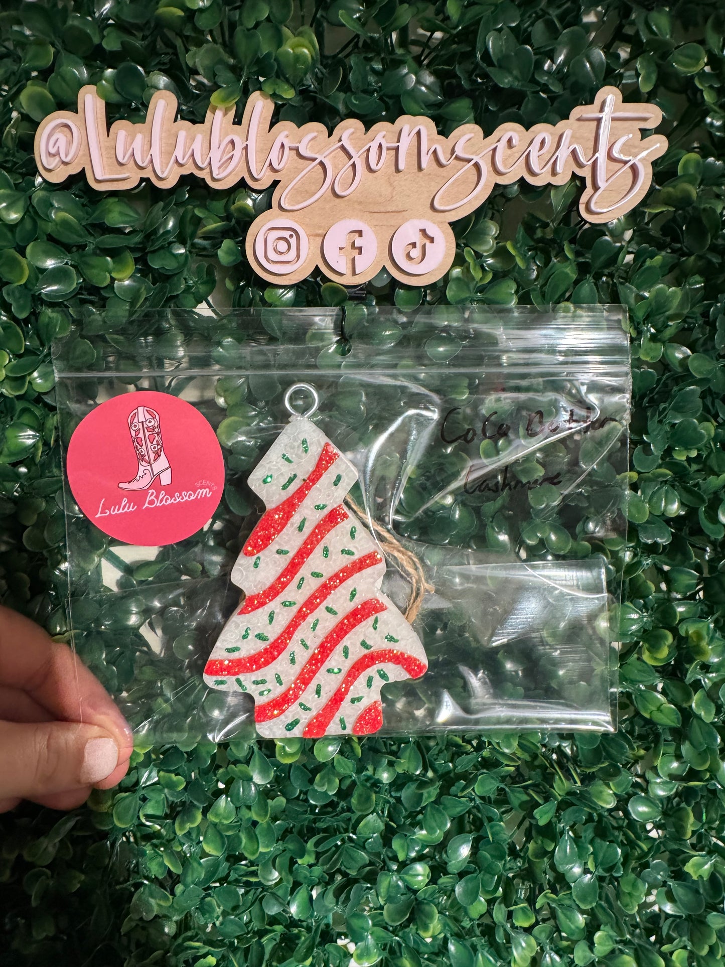 Lil Debbie Tree Freshie - Cocobutter Cashmere