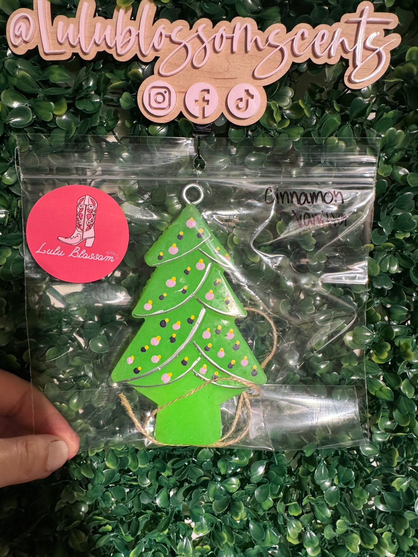 Christmas Tree Freshie - Cinnamon Vanilla